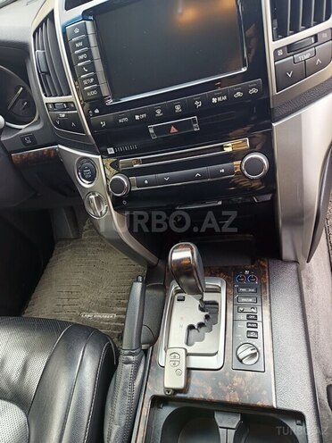 Toyota Land Cruiser 2014, 124,200 km - 4.6 l - Bakı