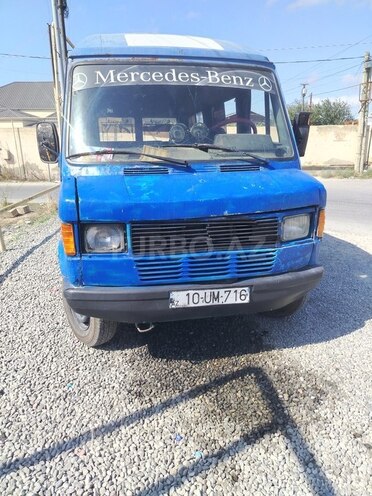 Mercedes 208 D 1991, 300,000 km - 2.3 л - Bakı