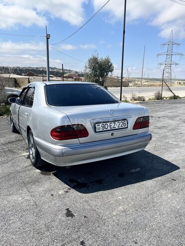 Mercedes E 200 1999, 447,000 km - 2.0 l - Bakı