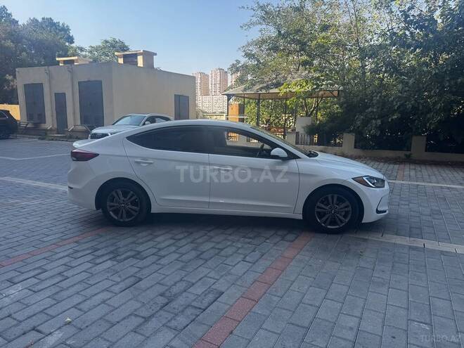 Hyundai Elantra 2017, 130,516 km - 2.0 л - Bakı