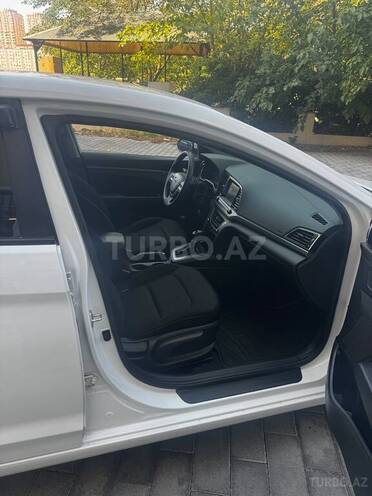 Hyundai Elantra 2017, 130,516 km - 2.0 л - Bakı