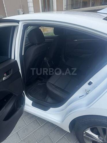 Hyundai Elantra 2017, 130,516 km - 2.0 л - Bakı