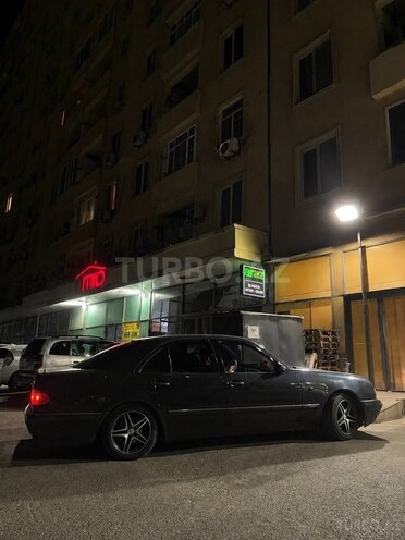 Mercedes E 320 1995, 378,000 km - 3.2 l - Bakı