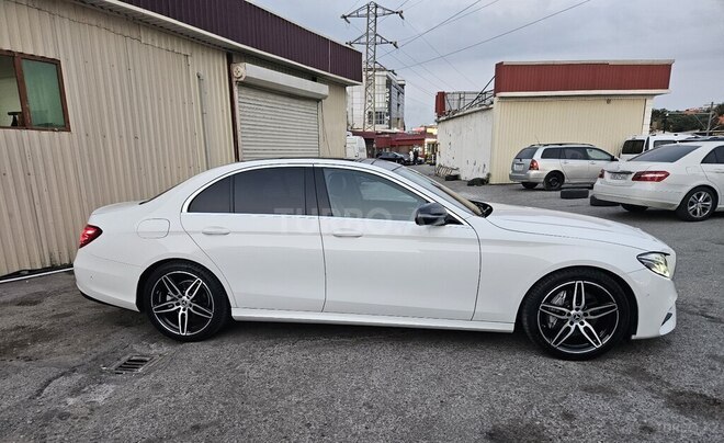 Mercedes E 220 d 2016, 240,000 km - 2.0 л - Bakı