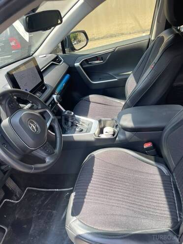 Toyota RAV4 2023, 29,500 km - 2.5 л - Bakı