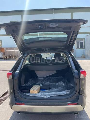 Toyota RAV4 2023, 29,500 km - 2.5 л - Bakı