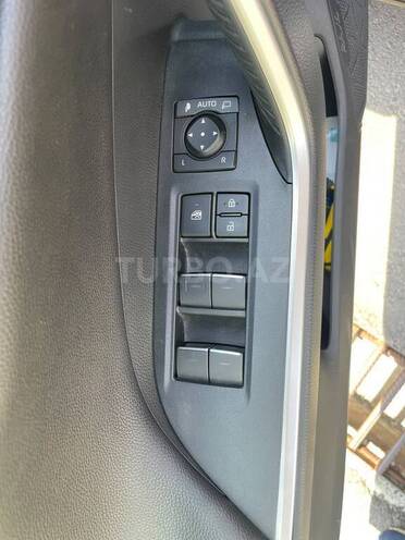 Toyota RAV4 2023, 29,500 km - 2.5 л - Bakı