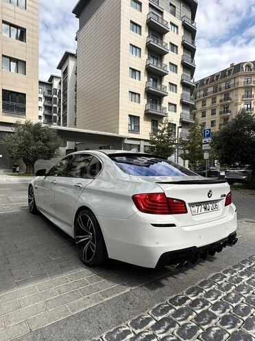 BMW 528 2015, 275,000 km - 2.0 l - Bakı