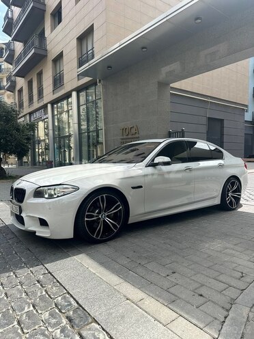 BMW 528 2015, 275,000 km - 2.0 l - Bakı