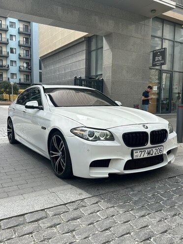 BMW 528 2015, 275,000 km - 2.0 l - Bakı