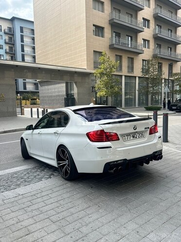 BMW 528 2015, 275,000 km - 2.0 l - Bakı