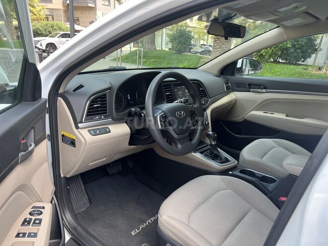 Hyundai Elantra 2017, 112,000 km - 2.0 л - Bakı