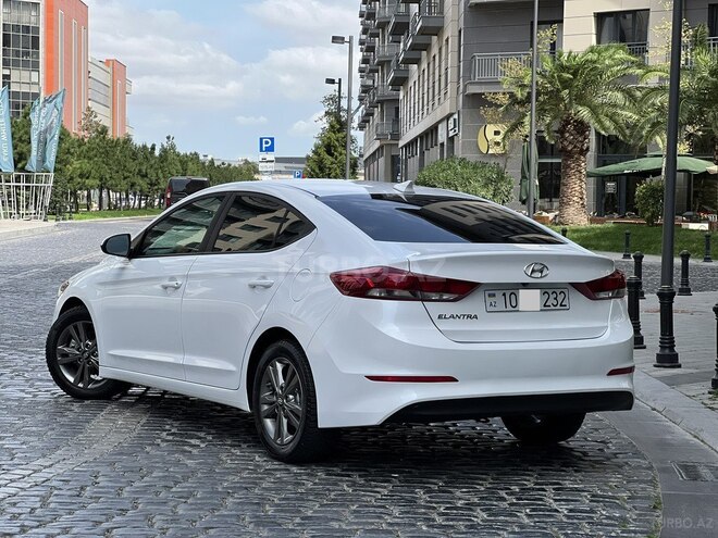 Hyundai Elantra 2017, 112,000 km - 2.0 л - Bakı