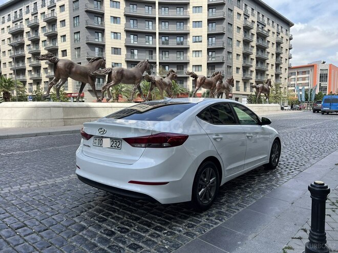 Hyundai Elantra 2017, 112,000 km - 2.0 л - Bakı