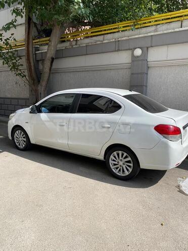 Mitsubishi Attrage 2016, 300,000 km - 1.2 л - Bakı