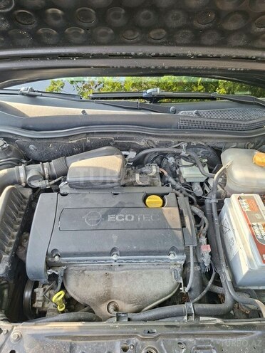 Opel Astra 2006, 196,099 km - 1.6 l - Qax
