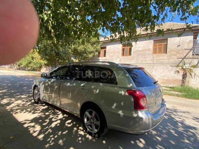 Toyota Avensis 2008, 251,000 km - 2.0 л - Salyan
