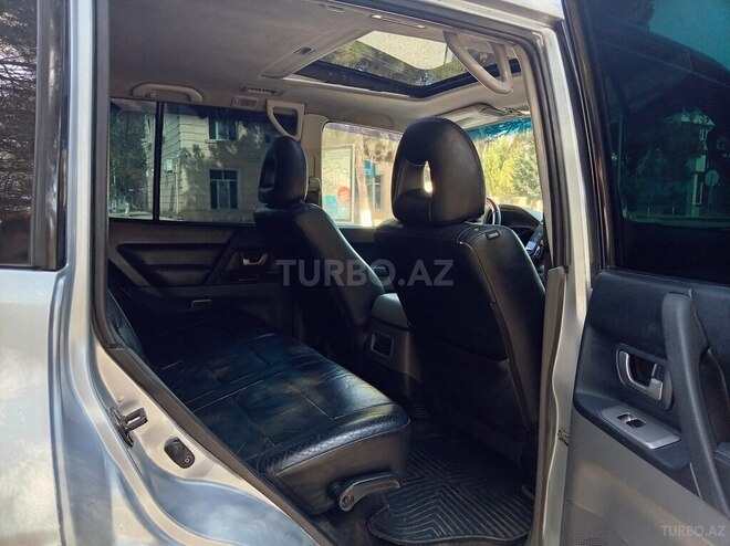 Mitsubishi Pajero 2006, 320,000 km - 3.8 л - Xırdalan