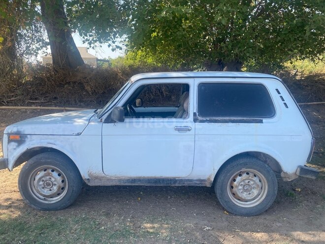 LADA (VAZ) Niva 2002, 222,000 km - 1.7 l - Saatlı