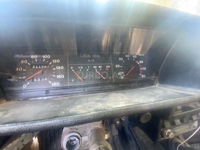 LADA (VAZ) Niva 2002, 222,000 km - 1.7 l - Saatlı