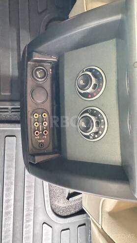 Land Rover Range Rover 2008, 328,000 km - 4.2 л - Tovuz