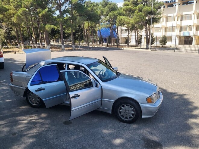 Mercedes C 180 1995, 379,000 km - 1.8 l - Sumqayıt