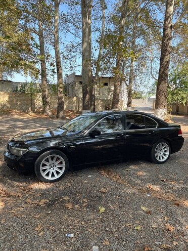 BMW 745 2004, 350,000 km - 4.4 л - Ağdam