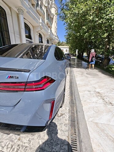 BMW M5 2025, 2,145 km - 4.4 l - Bakı
