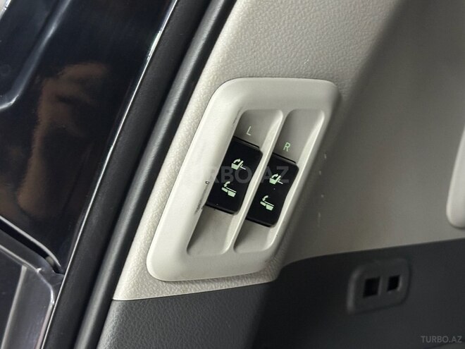 Toyota Land Cruiser Prado 2011, 208,000 km - 4.0 л - Bakı