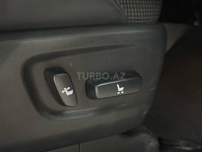 Toyota Land Cruiser Prado 2011, 208,000 km - 4.0 л - Bakı