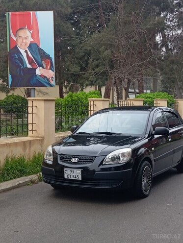 Kia Rio 2006, 290,000 km - 1.4 l - Şirvan