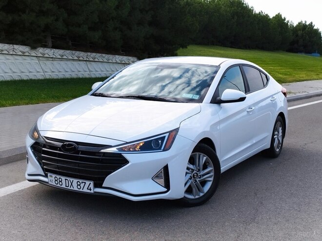 Hyundai Elantra 2019, 105,000 km - 2.0 л - Bakı