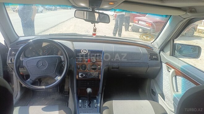 Mercedes C 220 1995, 454,646 km - 2.2 l - Göygöl