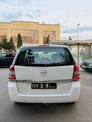 Opel Zafira 2009, 360,000 km - 2.2 l - Sumqayıt