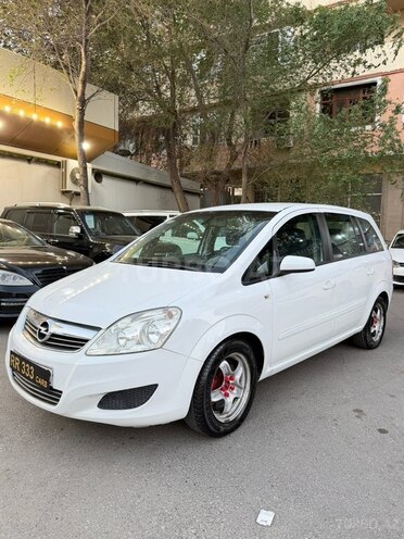 Opel Zafira 2009, 360,000 km - 2.2 l - Sumqayıt