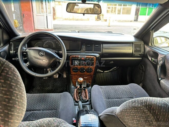 Opel Vectra 1996, 420,150 km - 1.8 l - Bakı