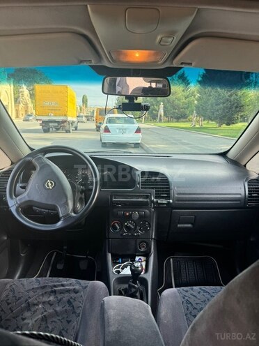 Opel Zafira 1999, 150,000 km - 1.6 л - Xaçmaz