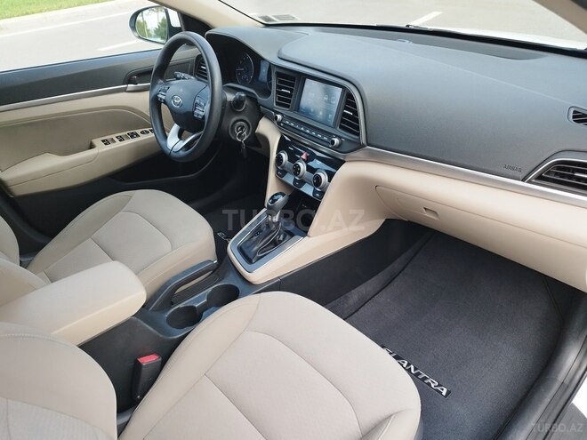 Hyundai Elantra 2019, 105,000 km - 2.0 л - Bakı