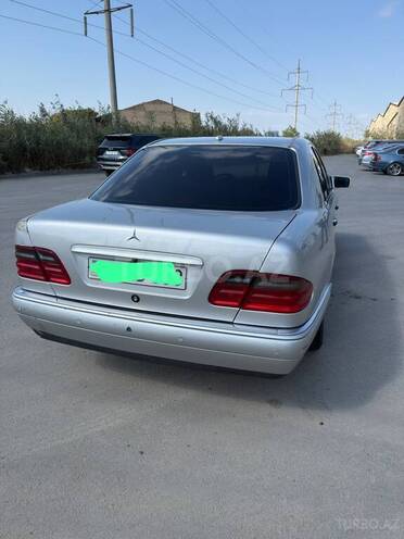 Mercedes E 240 2000, 470,780 km - 2.4 l - Bakı