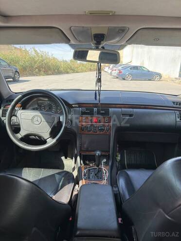 Mercedes E 240 2000, 470,780 km - 2.4 l - Bakı