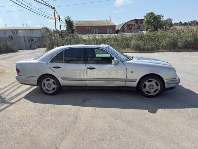 Mercedes E 240 2000, 470,780 km - 2.4 l - Bakı