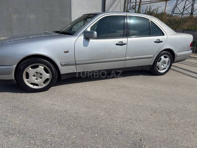 Mercedes E 240 2000, 470,780 km - 2.4 l - Bakı