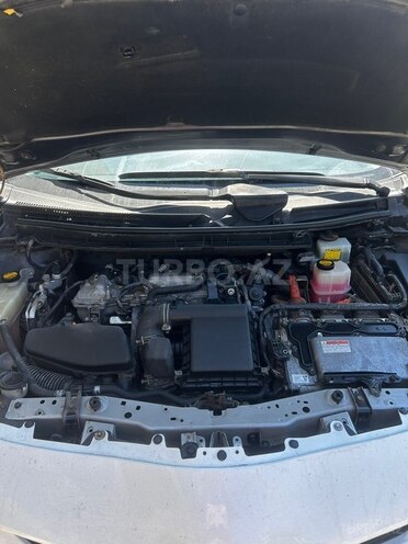 Toyota Prius 2012, 322,000 km - 1.8 l - Bakı