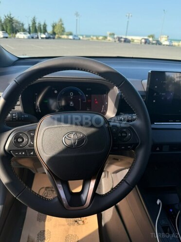 Toyota Corolla Cross 2026, 1,100 km - 2.0 l - Bakı