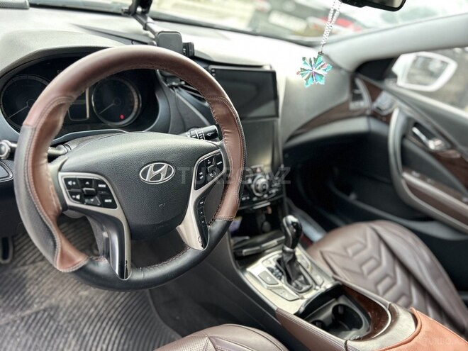 Hyundai Azera 2013, 244,000 km - 3.0 л - Xudat
