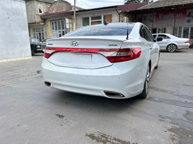 Hyundai Azera 2013, 244,000 km - 3.0 л - Xudat