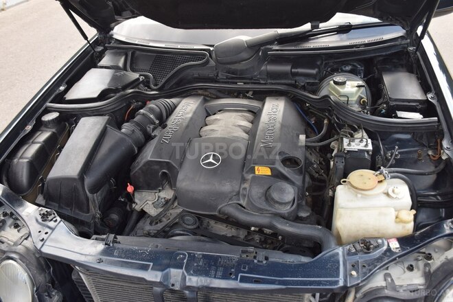 Mercedes E 240 1998, 561,960 km - 2.4 l - Bakı