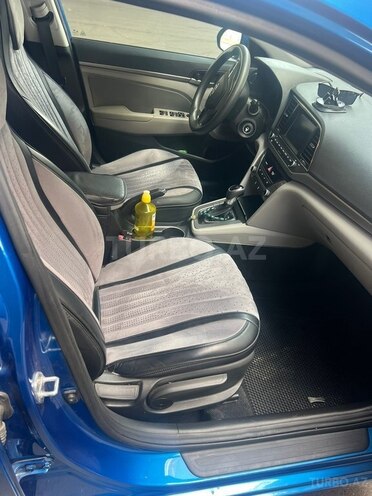 Hyundai Elantra 2018, 175,418 km - 2.0 l - Bakı