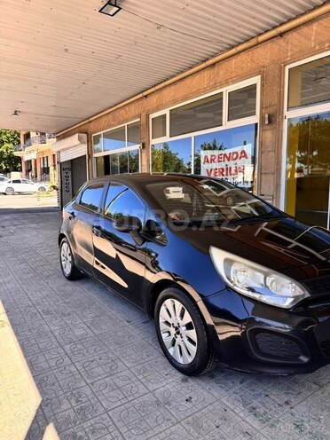 Kia Rio 2011, 327,000 km - 1.1 l - Bakı