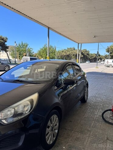 Kia Rio 2011, 327,000 km - 1.1 l - Bakı